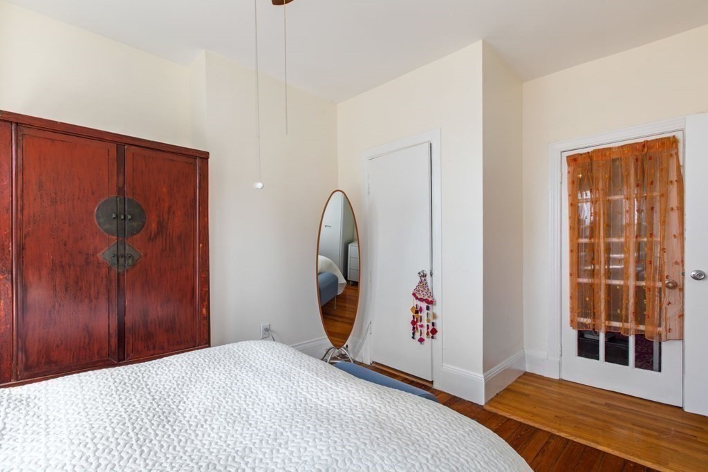 37 Revere Street Furnished, Beacon Hill