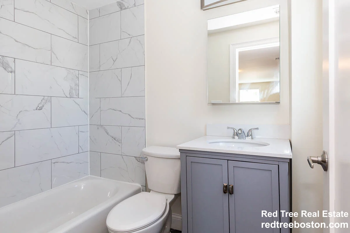 77 Rock Glen Rd, Medford