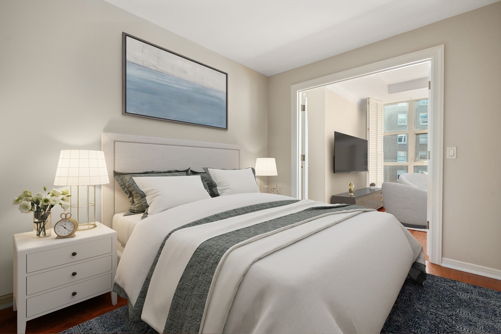 300 Boylston St, Downtown