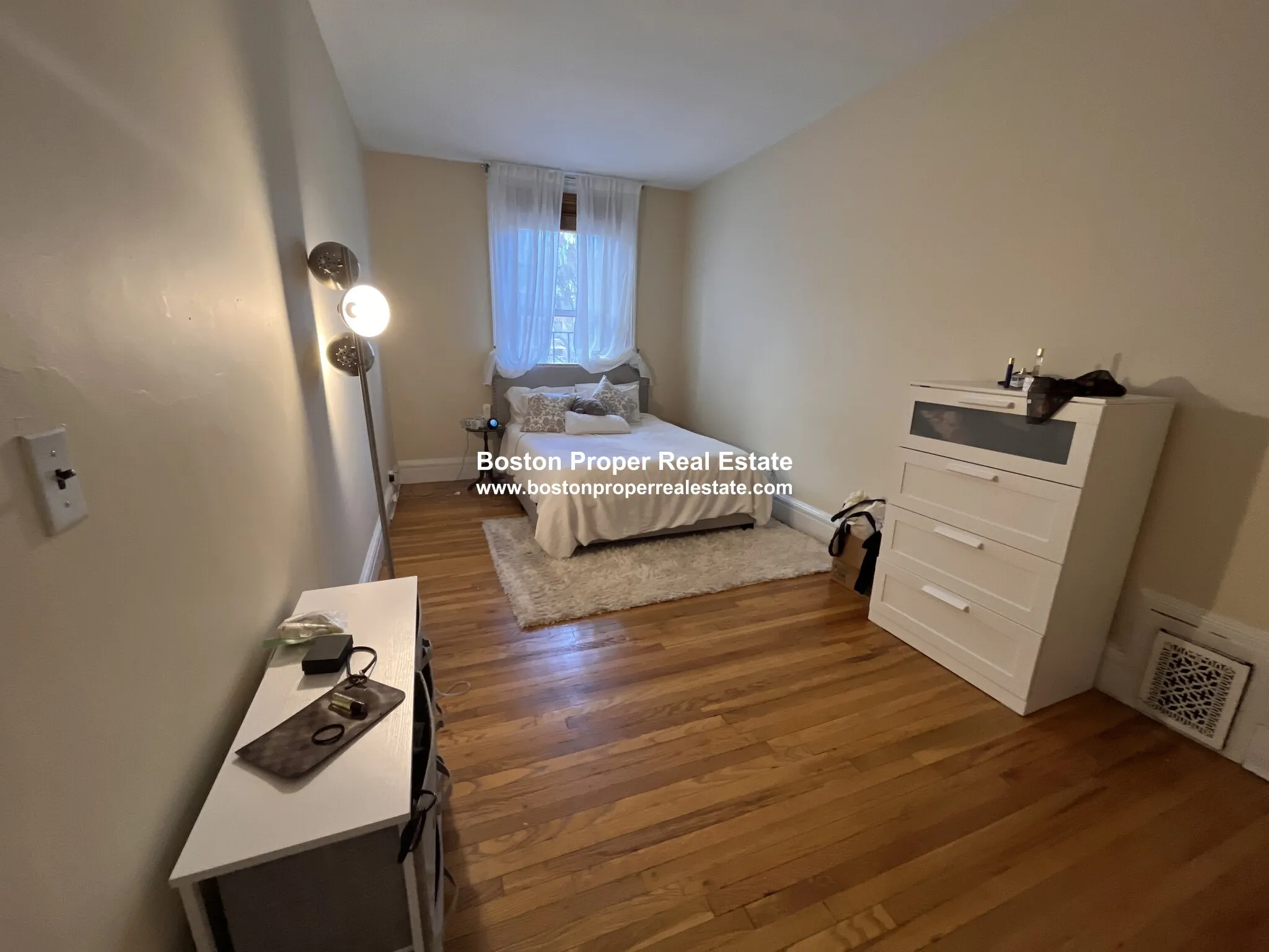 206 Commonwealth Ave, Back Bay