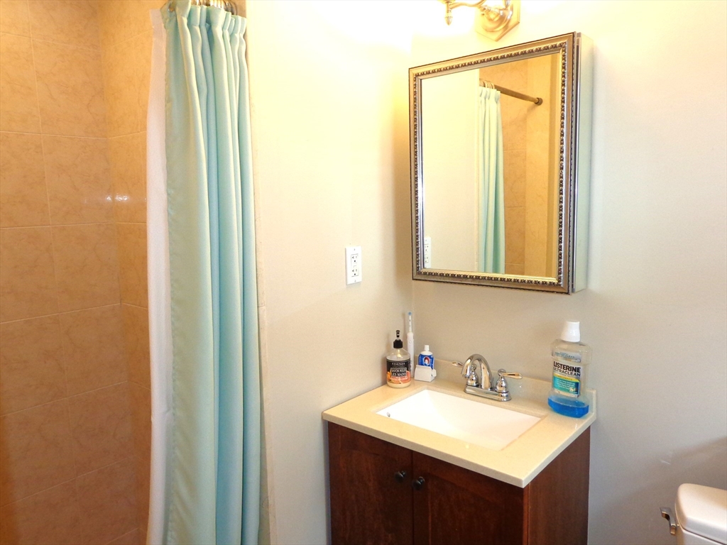 185 Edenfield Ave, Watertown