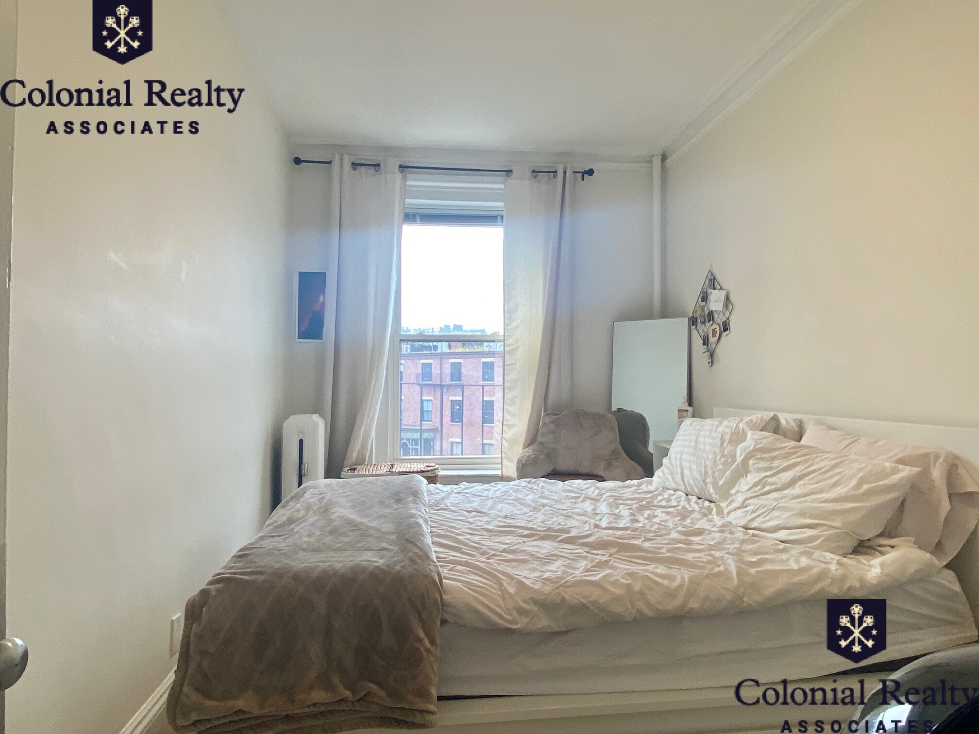 86 Charles St, Beacon Hill