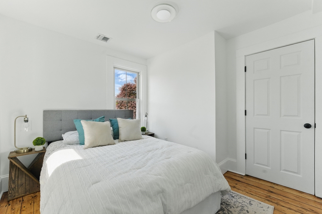 80 Shirley St, Winthrop