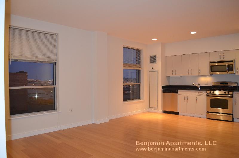 601 Albany St, South End