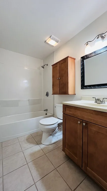 18 Walden Dr, Natick