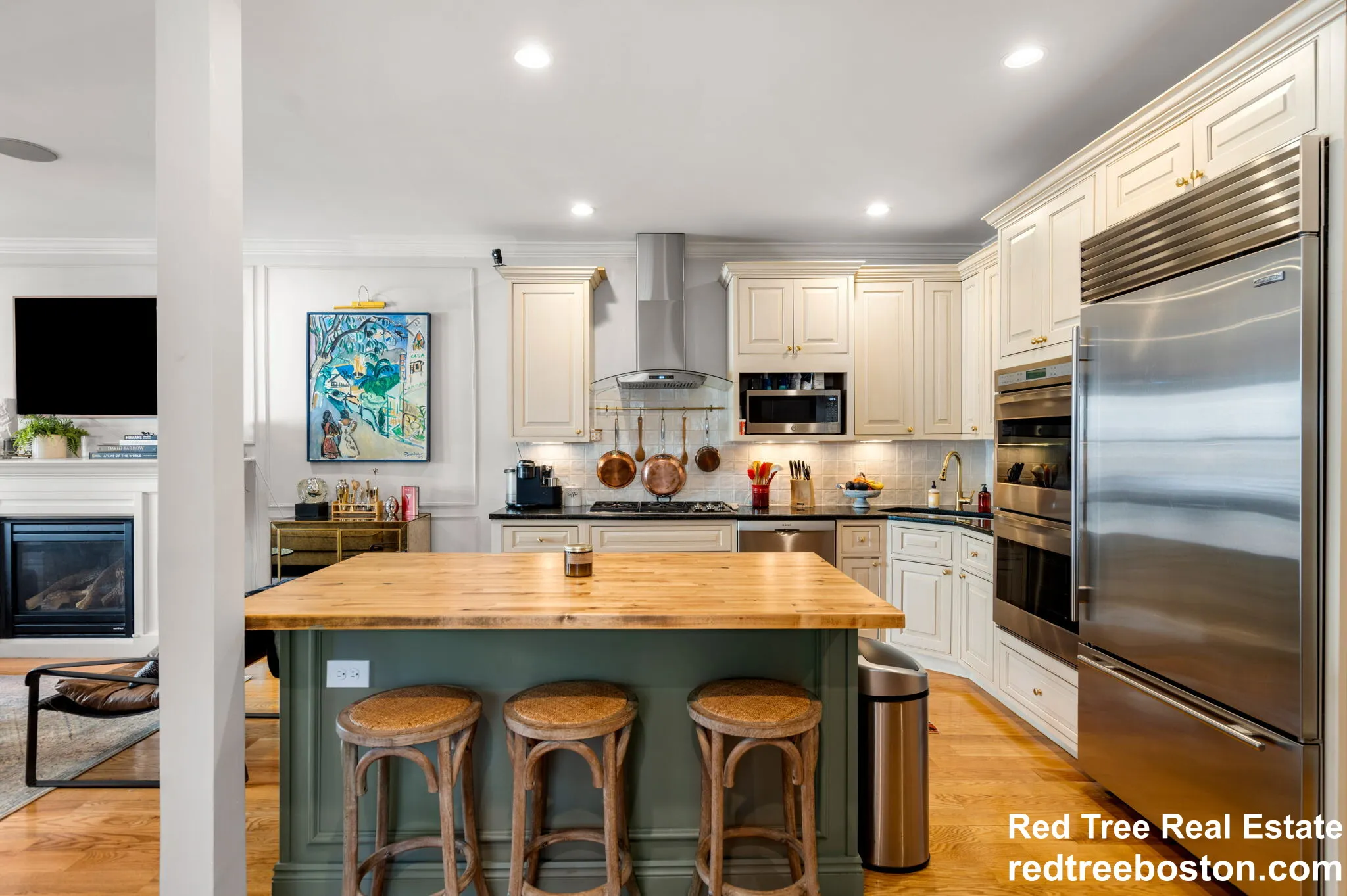 687 East 6th St, South Boston