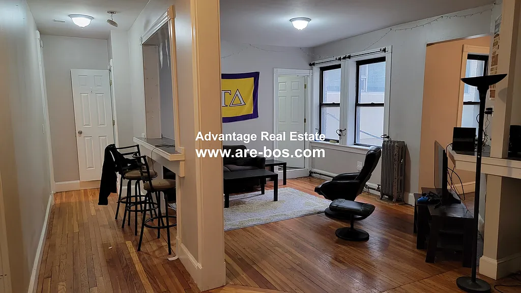 1056 Commonwealth Ave, Brighton