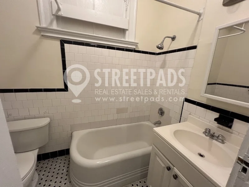 2 Ware St, Mid-Cambridge