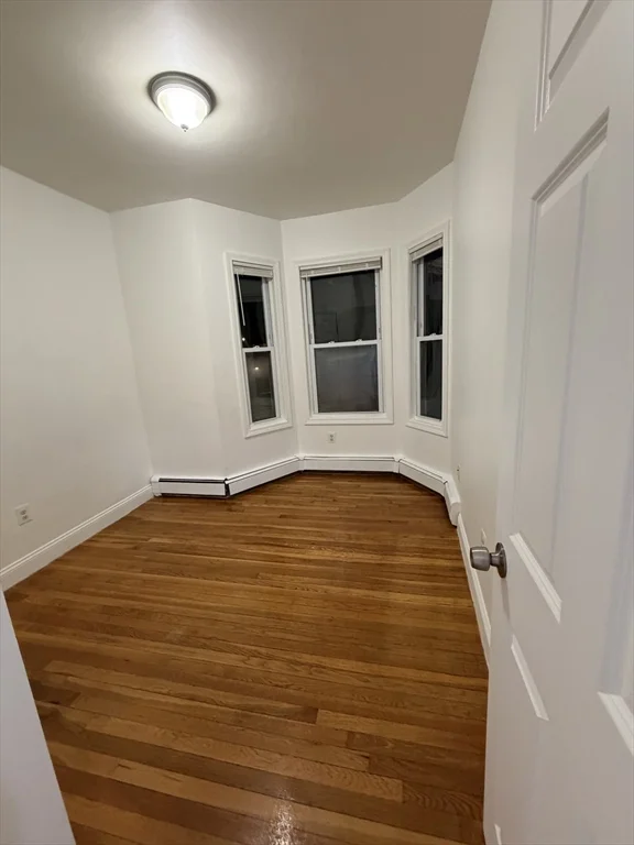 522 Saratoga St, East Boston