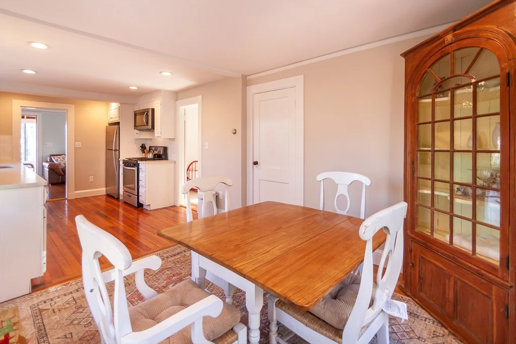 94 Atlantic Ave, Cohasset