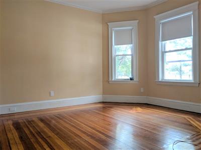 179 College Ave, Tufts