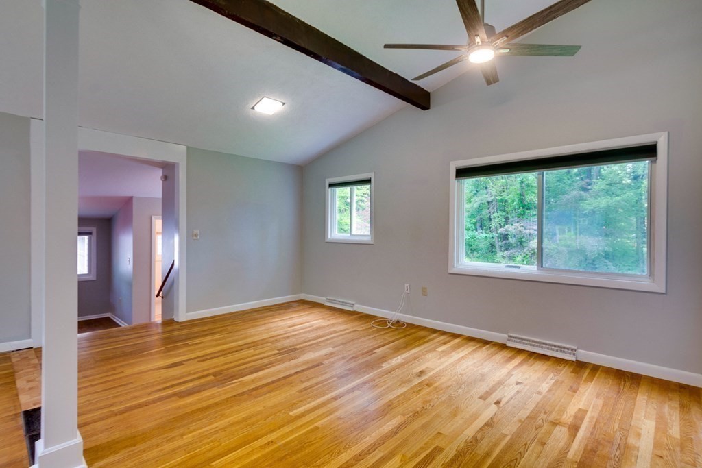 54 Blackmer Rd, Sudbury