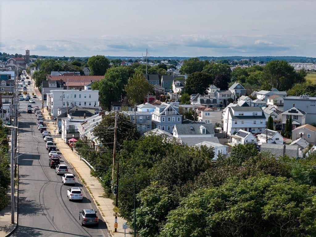 21 Bellevue Ave, Revere