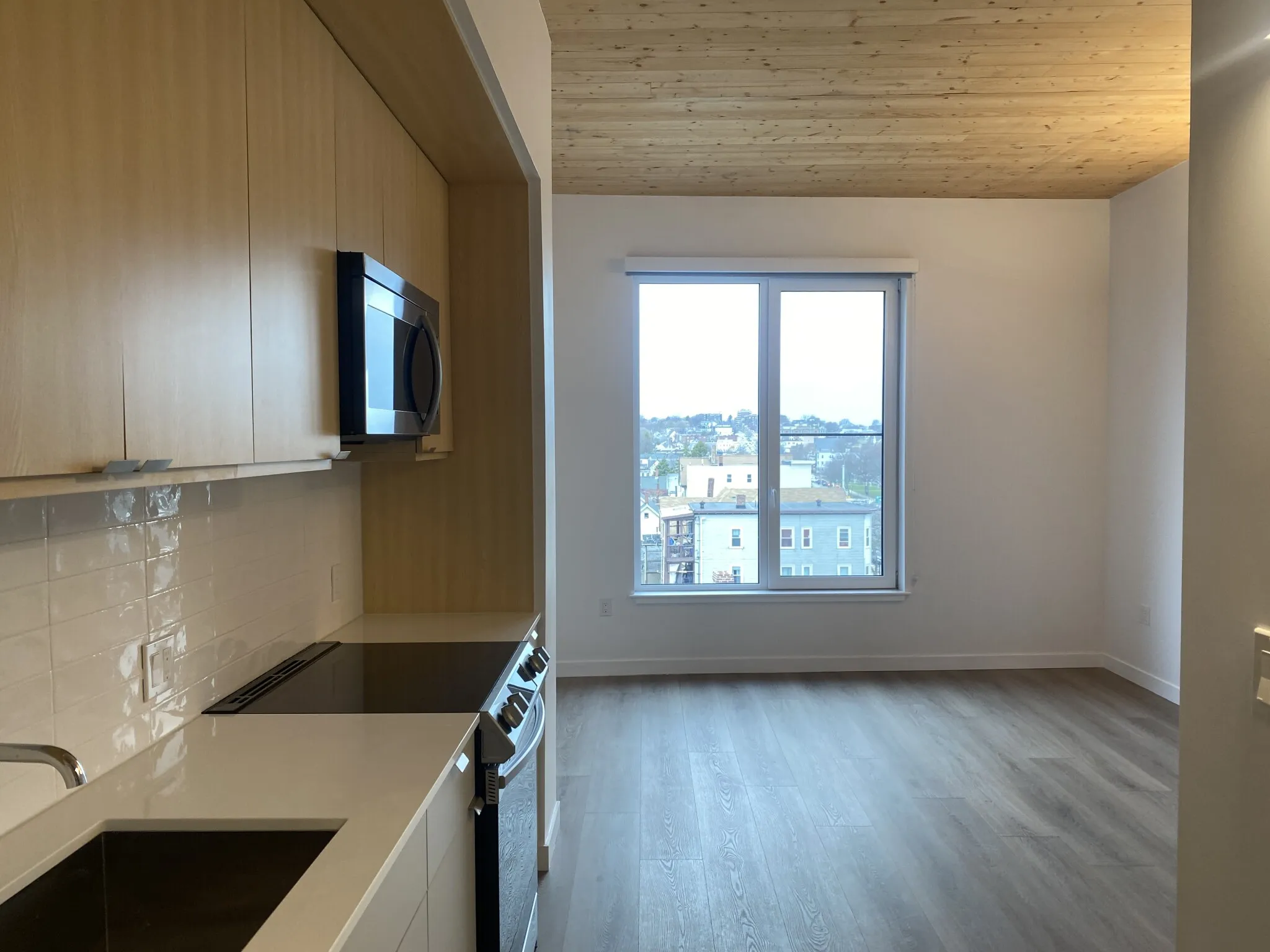 154 Broadway, East Somerville