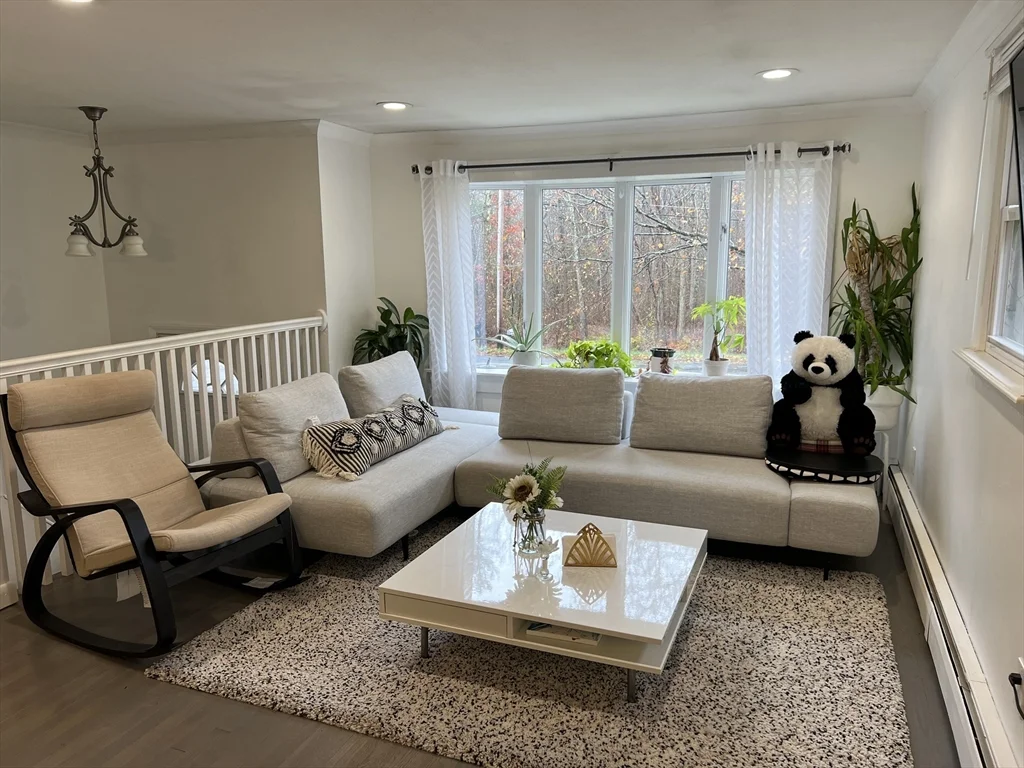 183 Oak St, Raynham