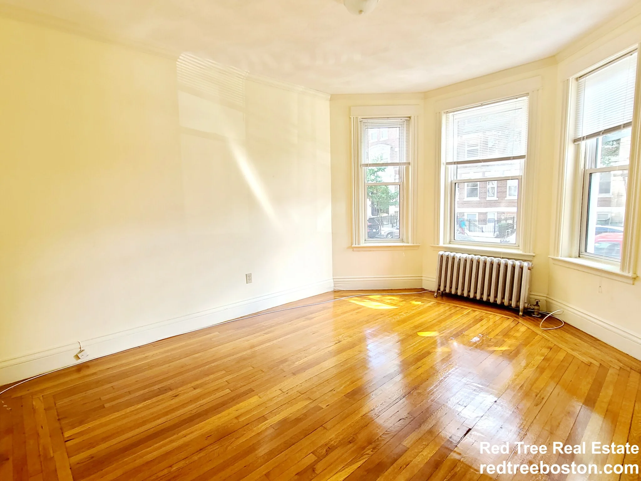 124 Peterborough St, Fenway