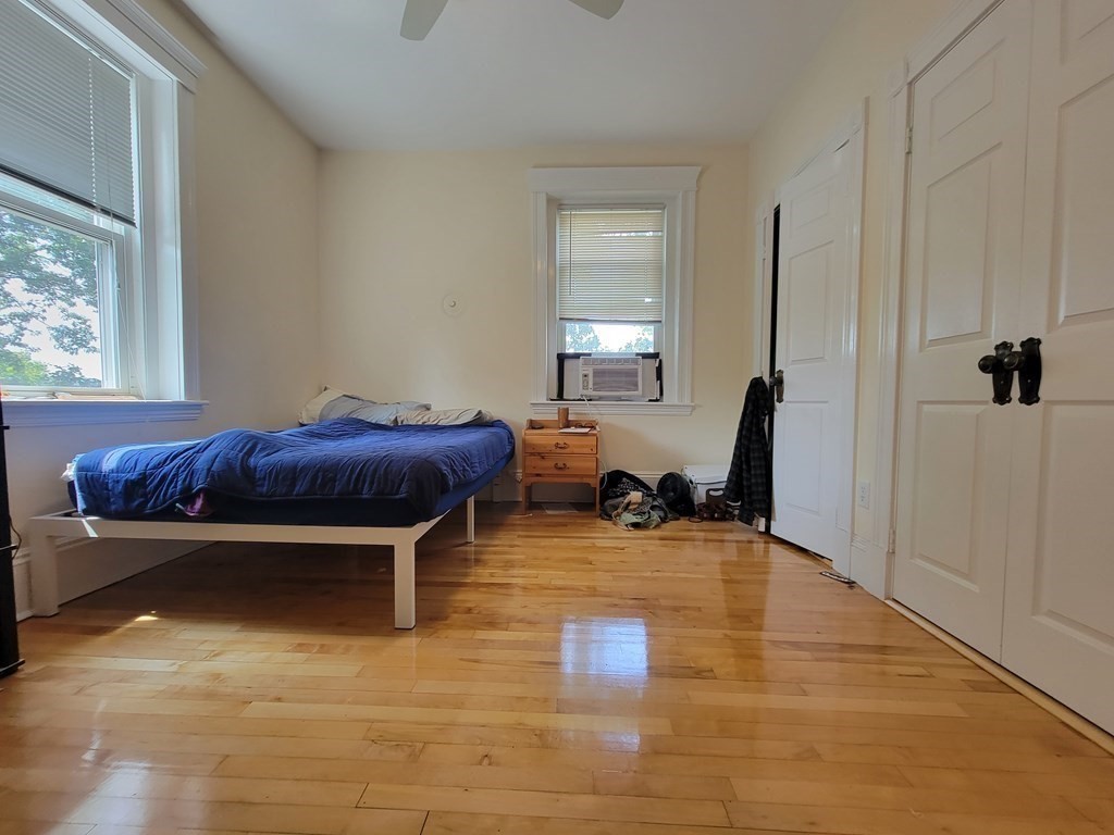 164 Strathmore Rd, Brighton