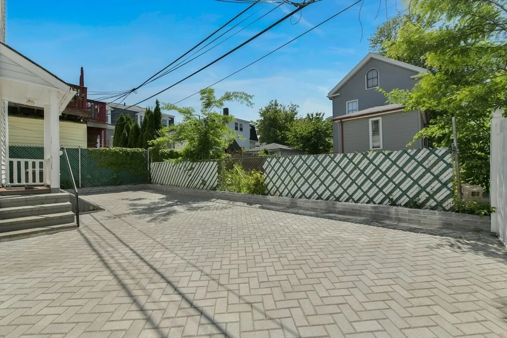 166 Sydney St, Dorchester