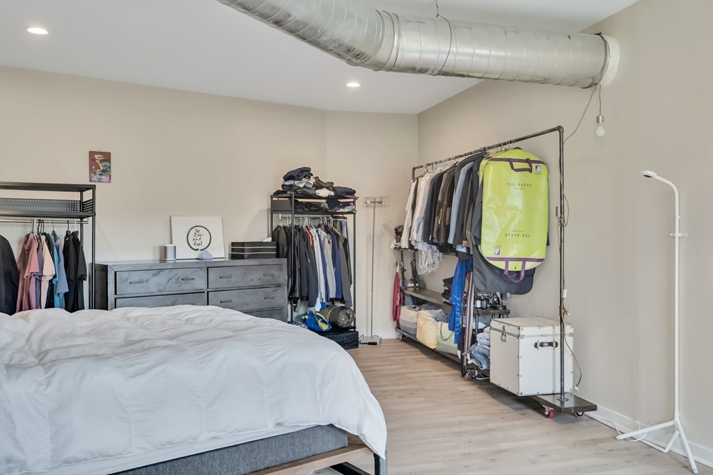 944 Dorchester, Dorchester