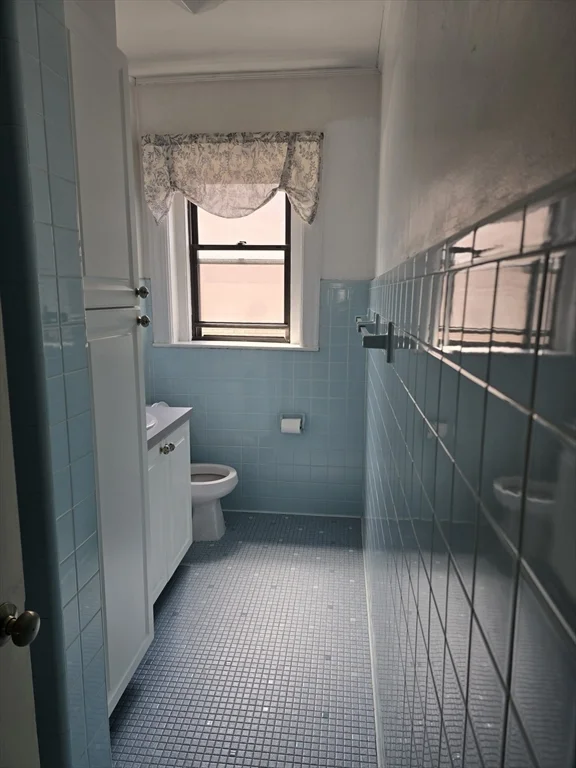 899 Beacon St, Fenway