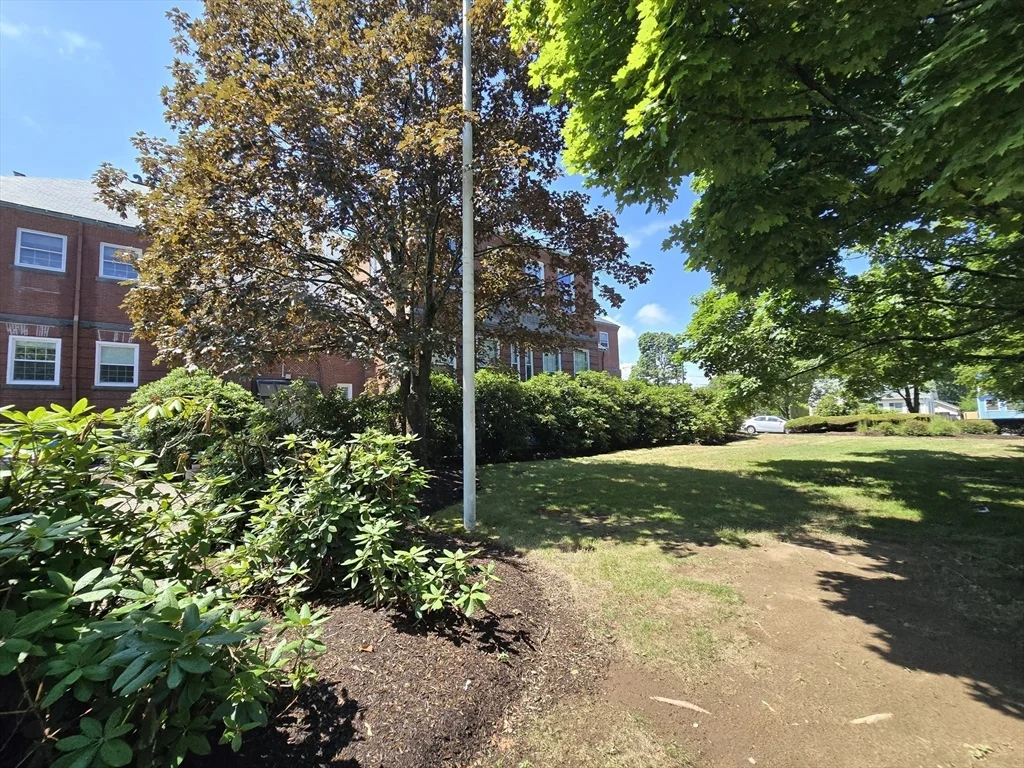 130 Beach St, Quincy