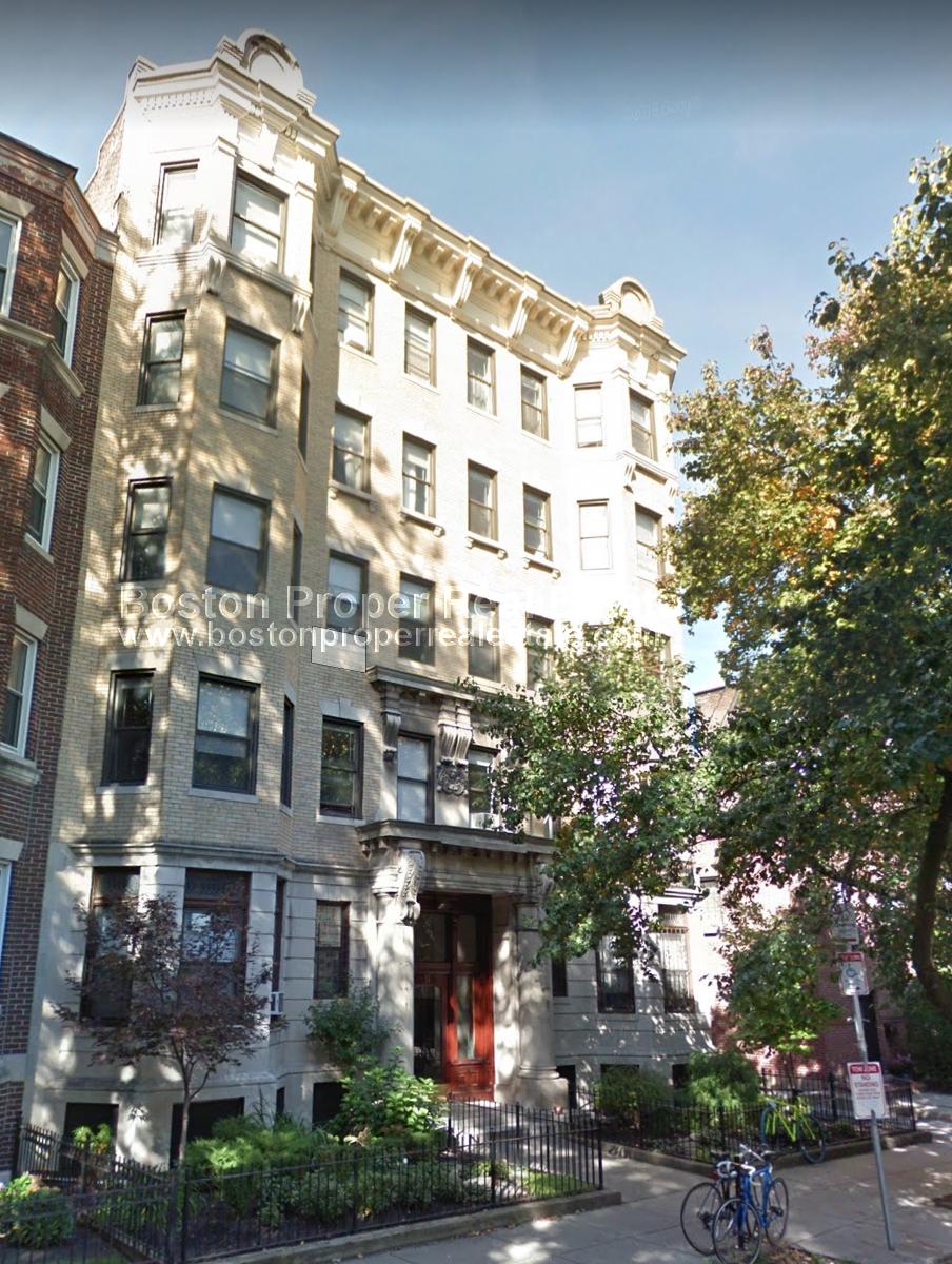 11 Queensberry St, Fenway