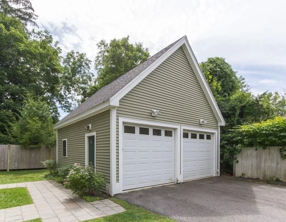 36 Willowdale Rd, Groton
