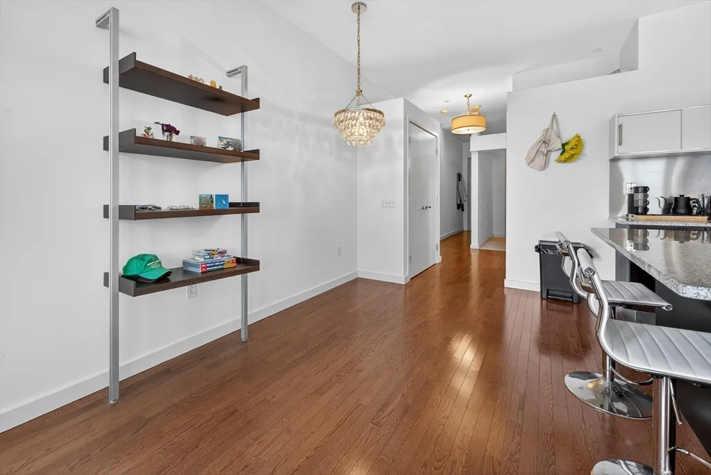 88 Kingston St, Midtown