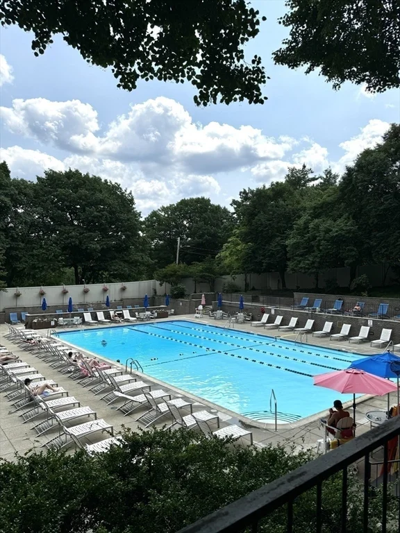 33 Pond Ave, Brookline Village