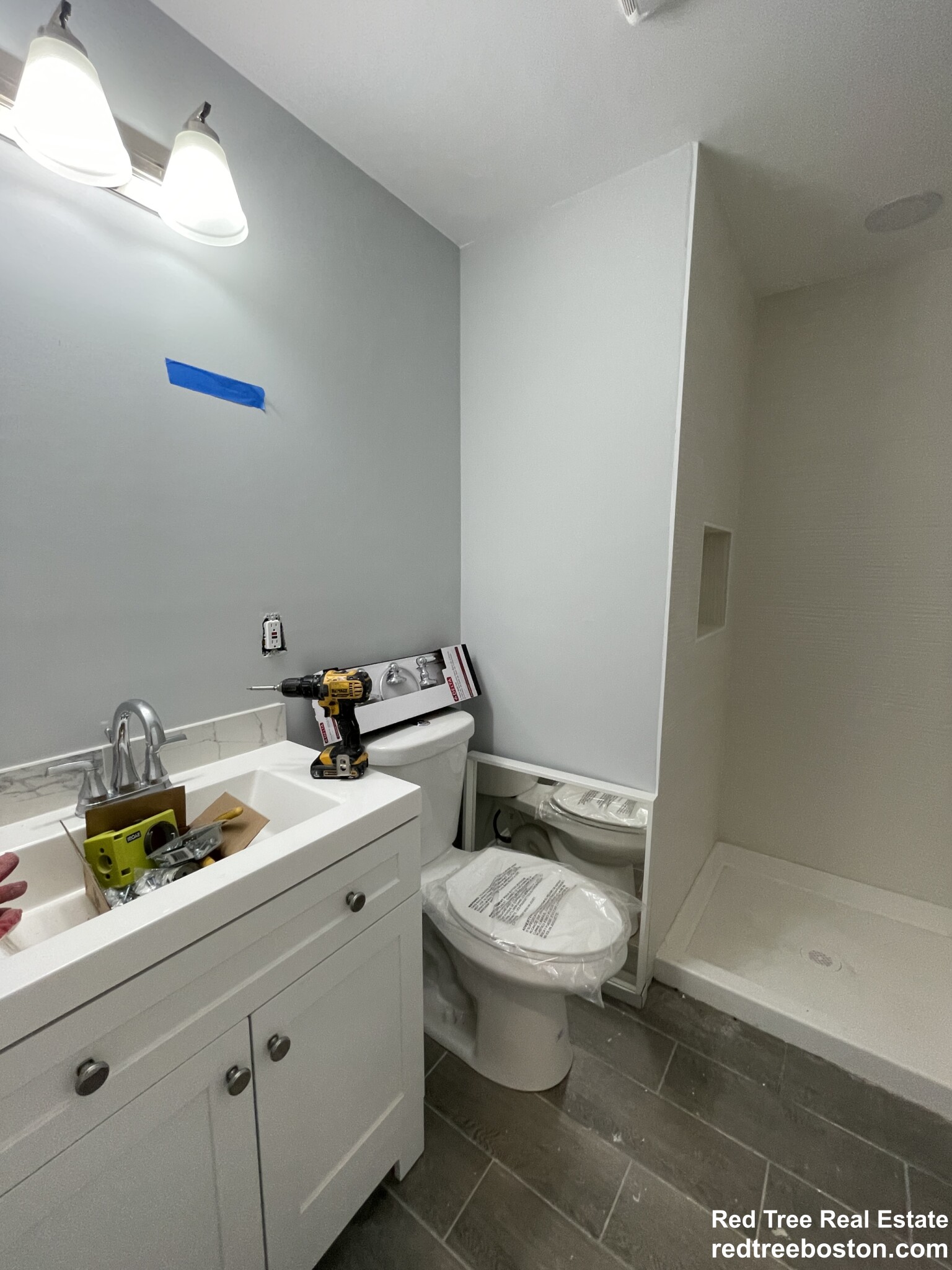 44 Ashley St, East Boston
