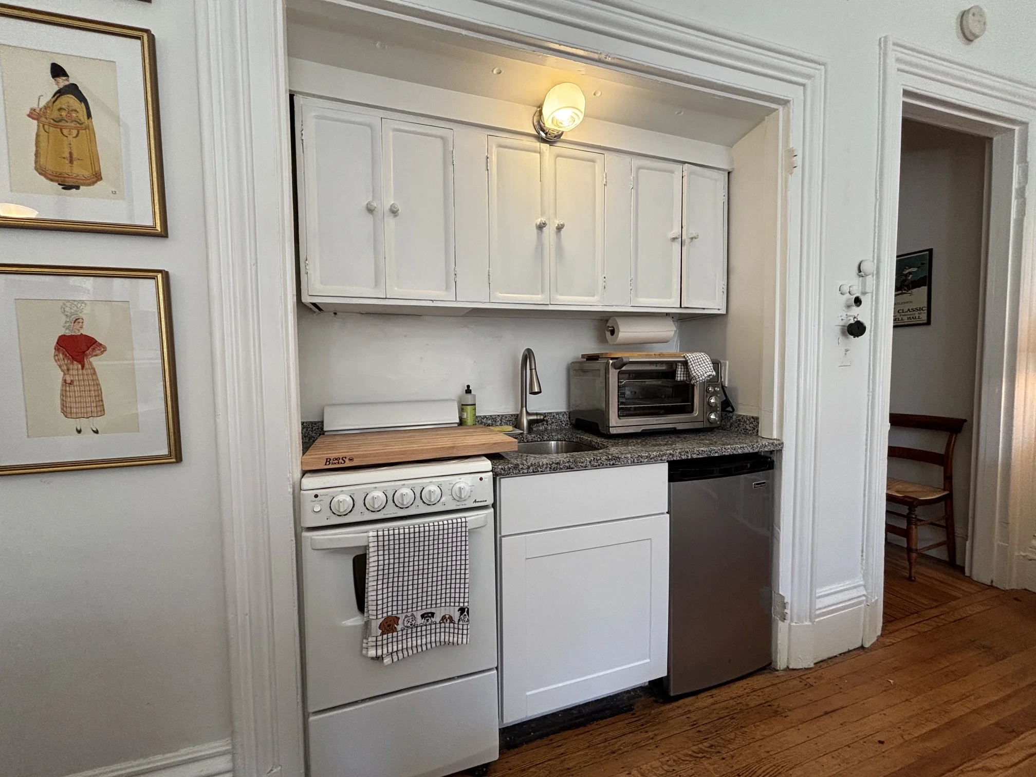 98 Charles St, Beacon Hill