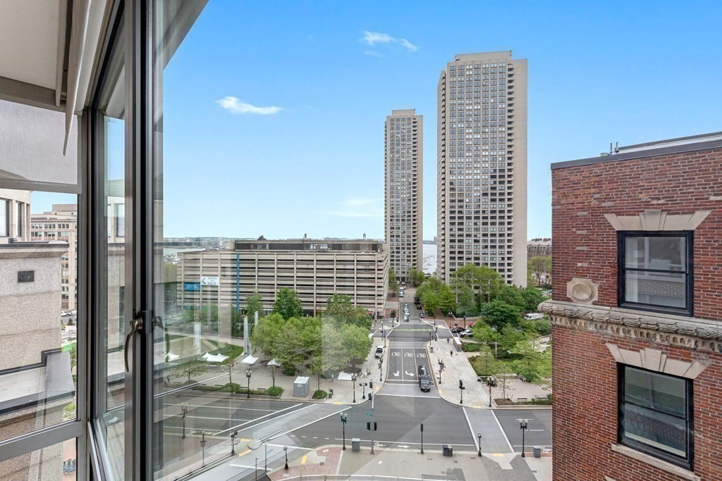 80 Broad, Waterfront