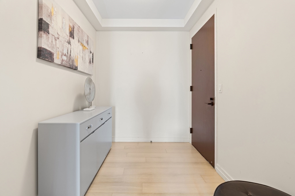 1 Franklin St, Midtown