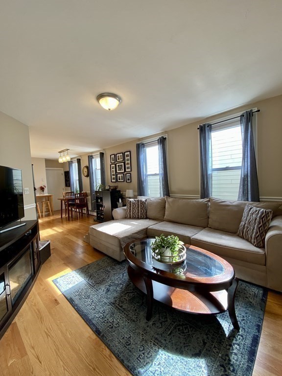 421 East 3rd, Boston