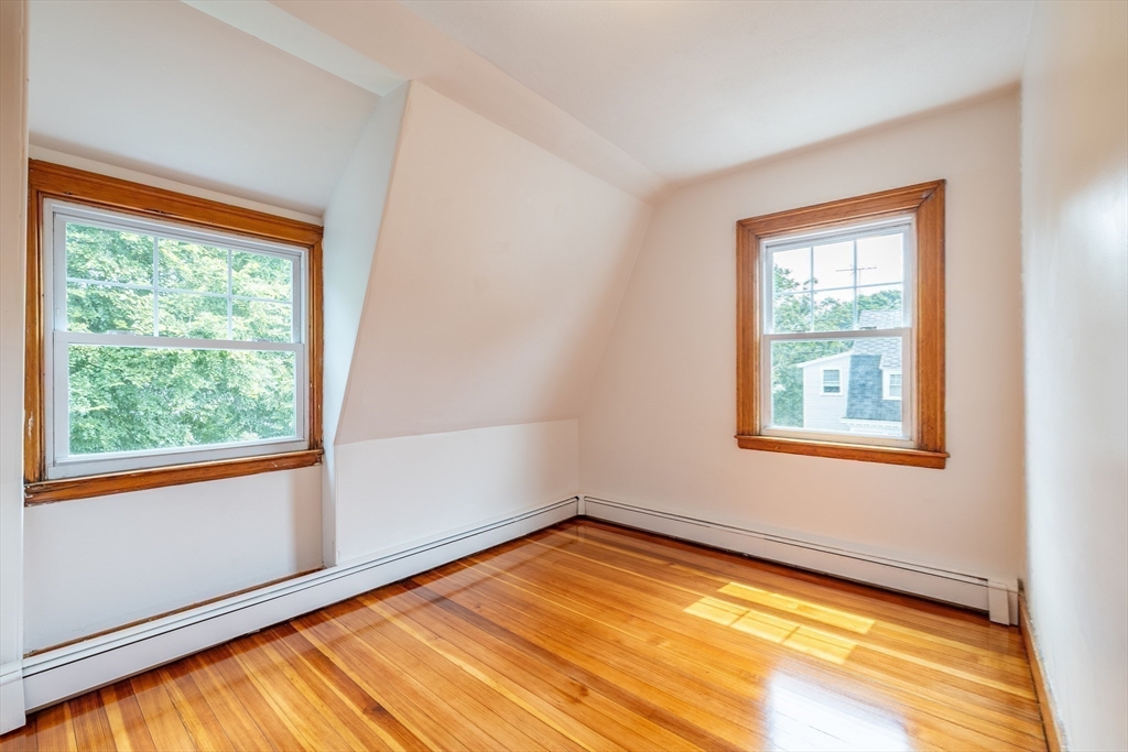 18 Hawthorn Rd, Milton