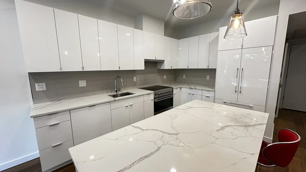 97 Elmwood, North Cambridge