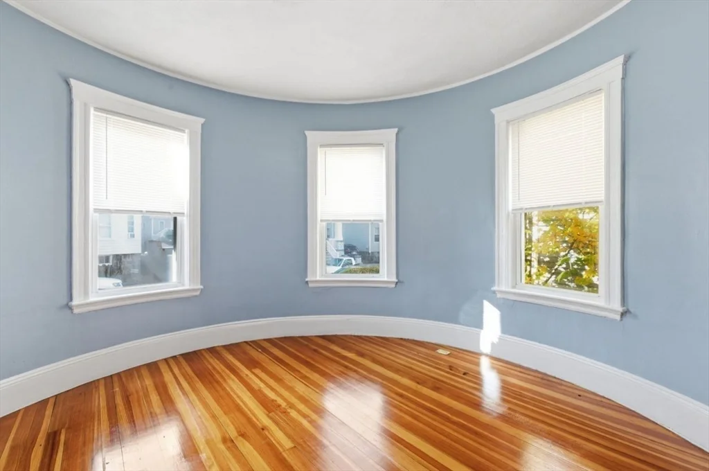 20 Leslie St, Dorchester