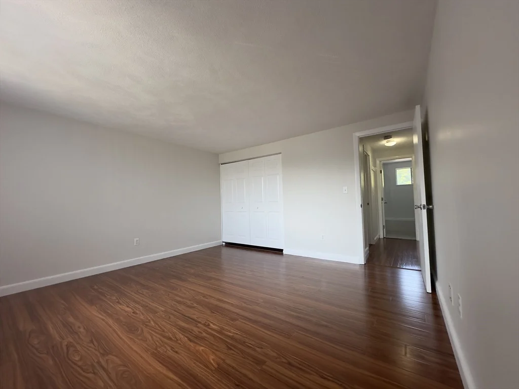 11 Woodcrest Ct, South Weymouth