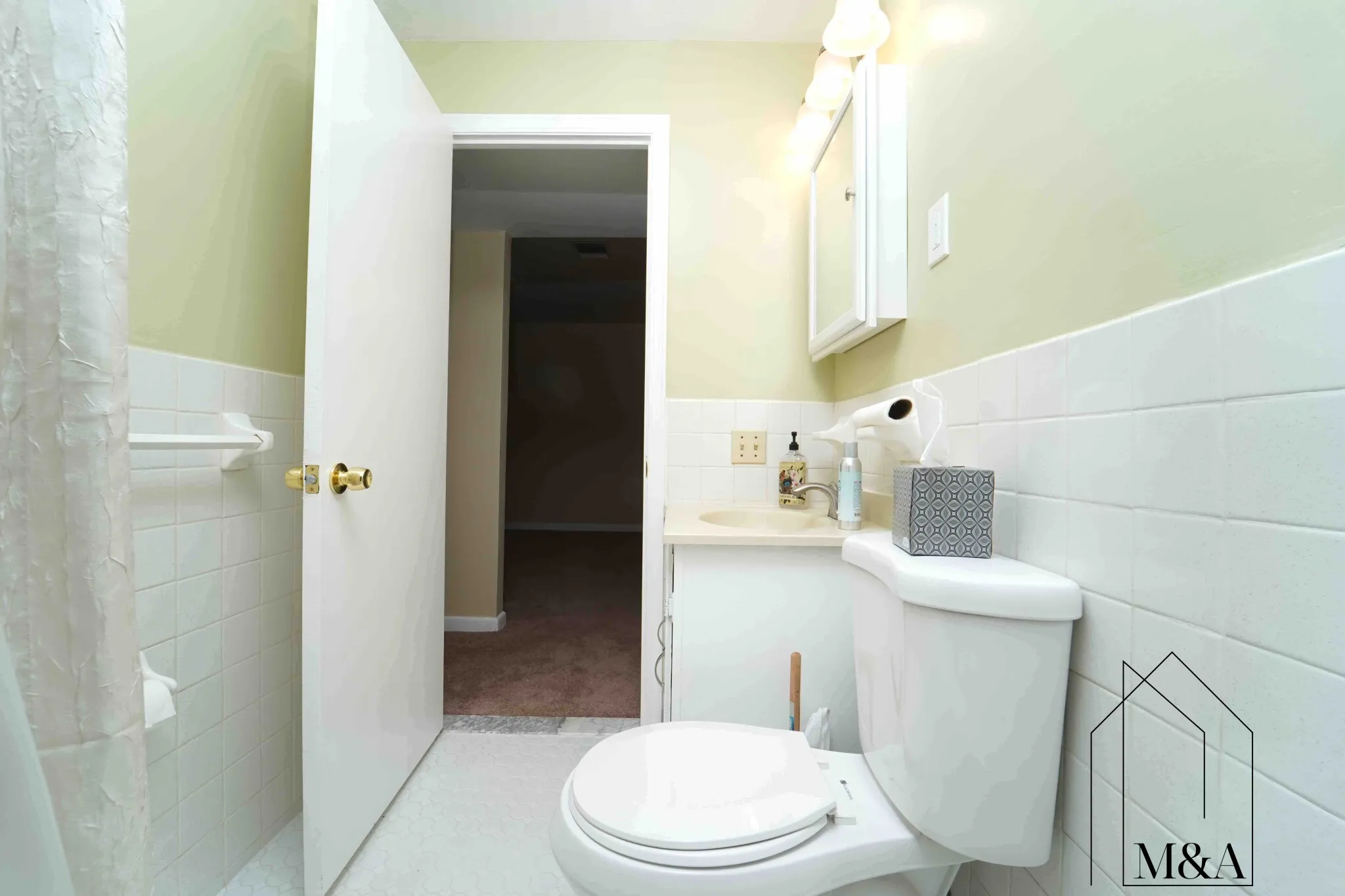 176 Maple Ave, Rutland