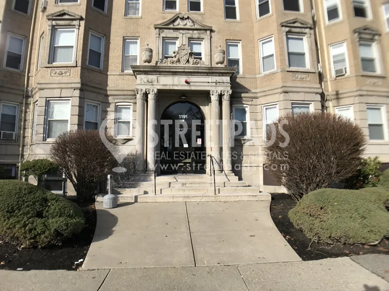 1197 Boylston St, Fenway