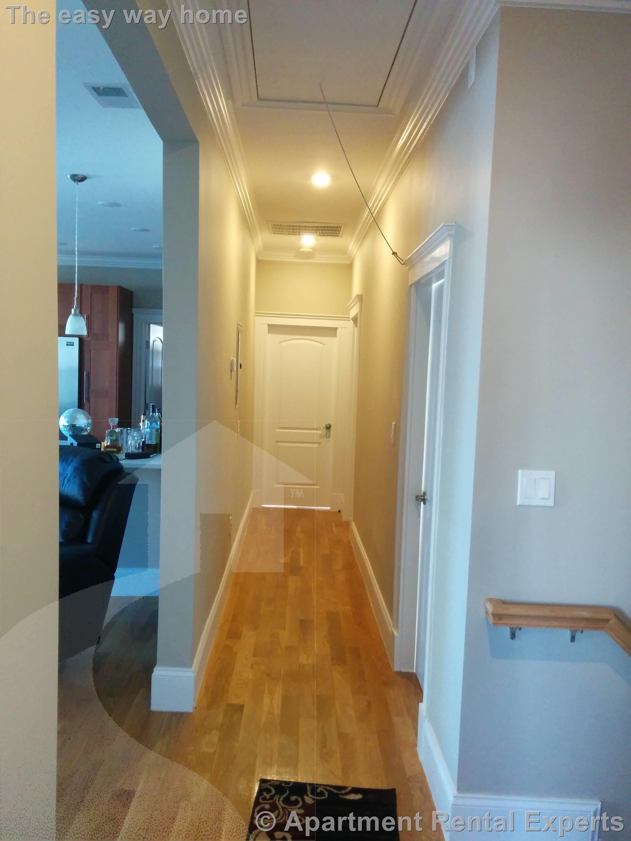 52 Stanley Ave, Tufts