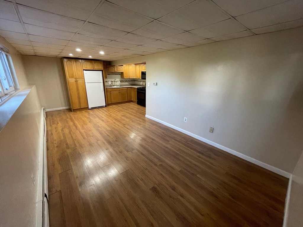 215 Chelmsford St, Chelmsford