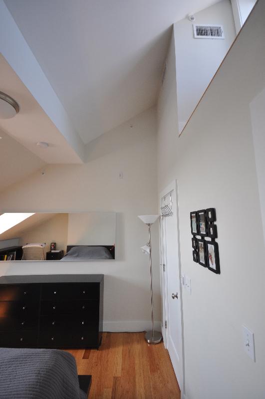 658 Massachusetts Ave, South End