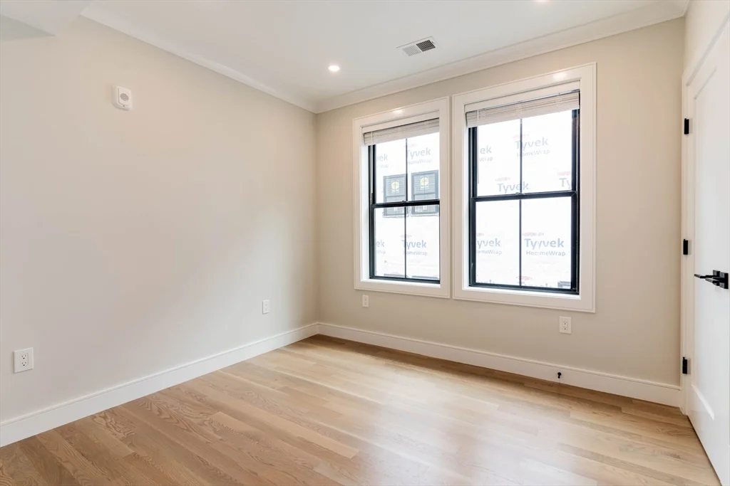 283 Lamartine St, Jamaica Plain