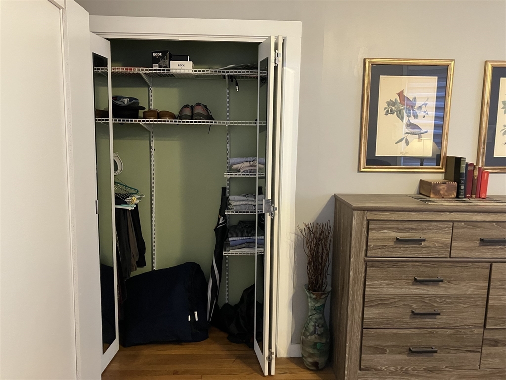 64 Queensberry, Fenway