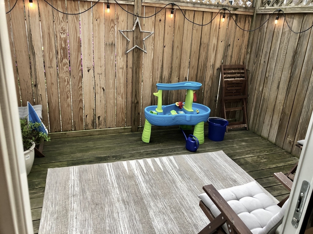 454 Franklin St, Riverside