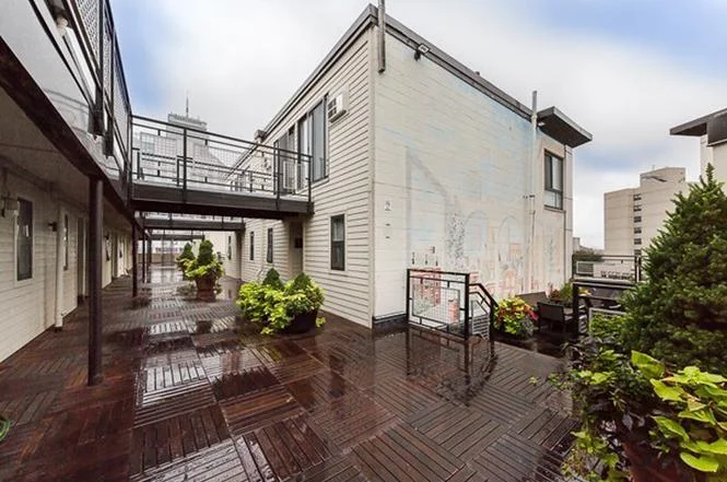 12 Stoneholm St, Fenway