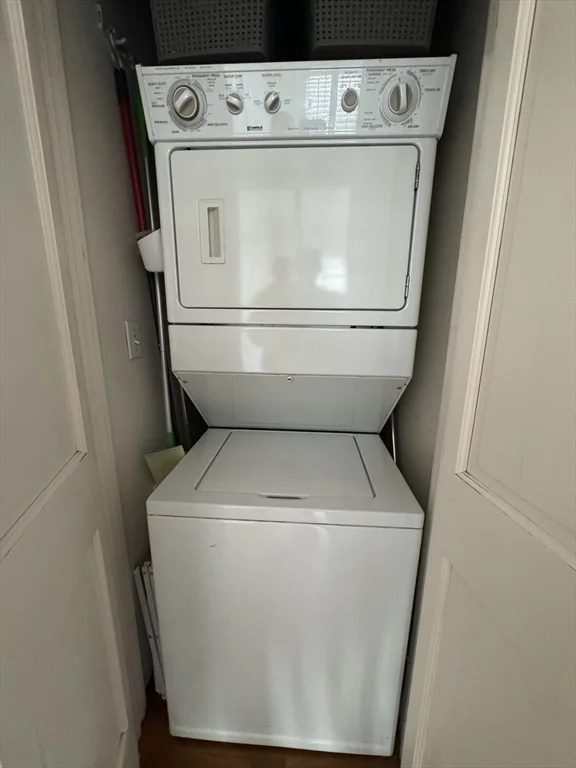 54 Chestnut St, Charlestown