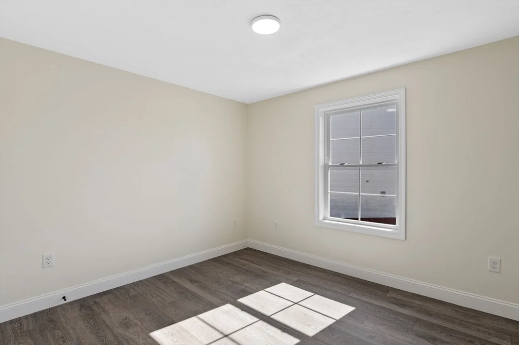 472 Essex St, Lynn
