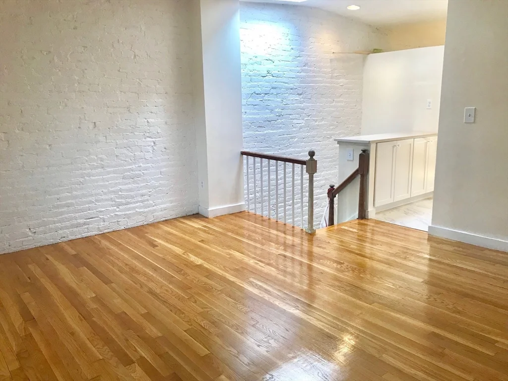 55 Appleton St, South End